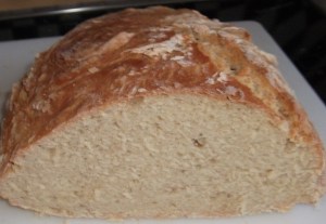 Frisch gebackenes Weißbrot